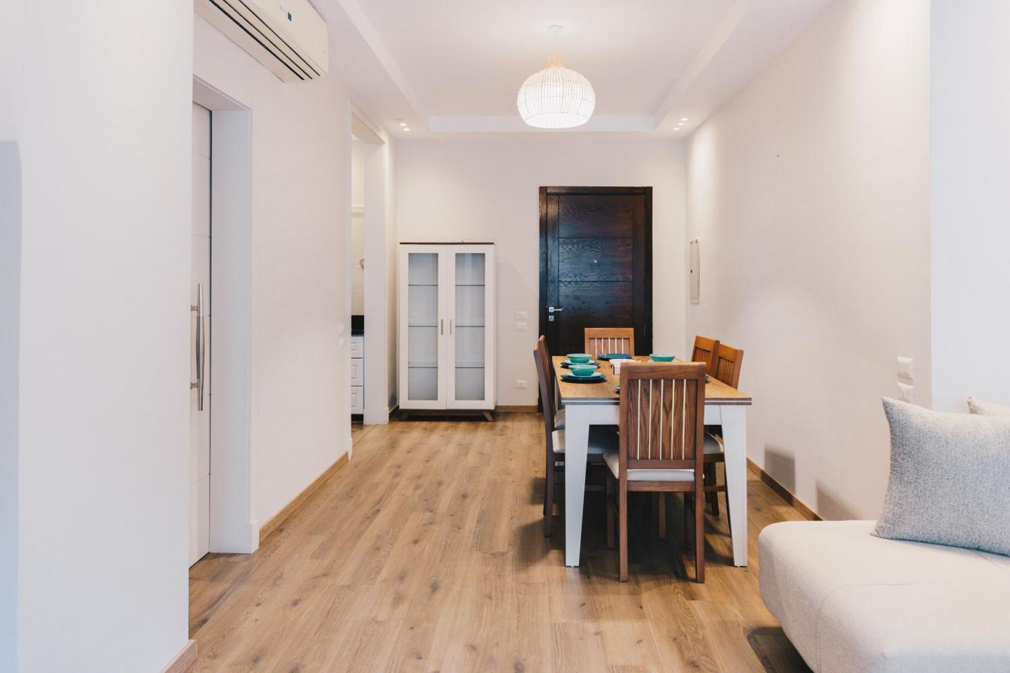 The Suites Near Auc By Elegant カイロ エクステリア 写真